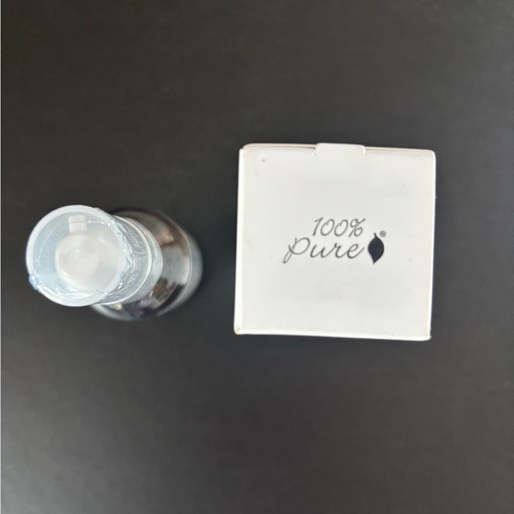 100% Pure Intensive Nourishing Facial Oil - White and Clear - Picture 3 of 4